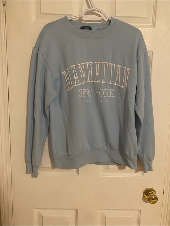 Forever 21 Sweaters - Forever 21 Light Blue Crewneck Sweater with 'Manhattan New York' Embroidery